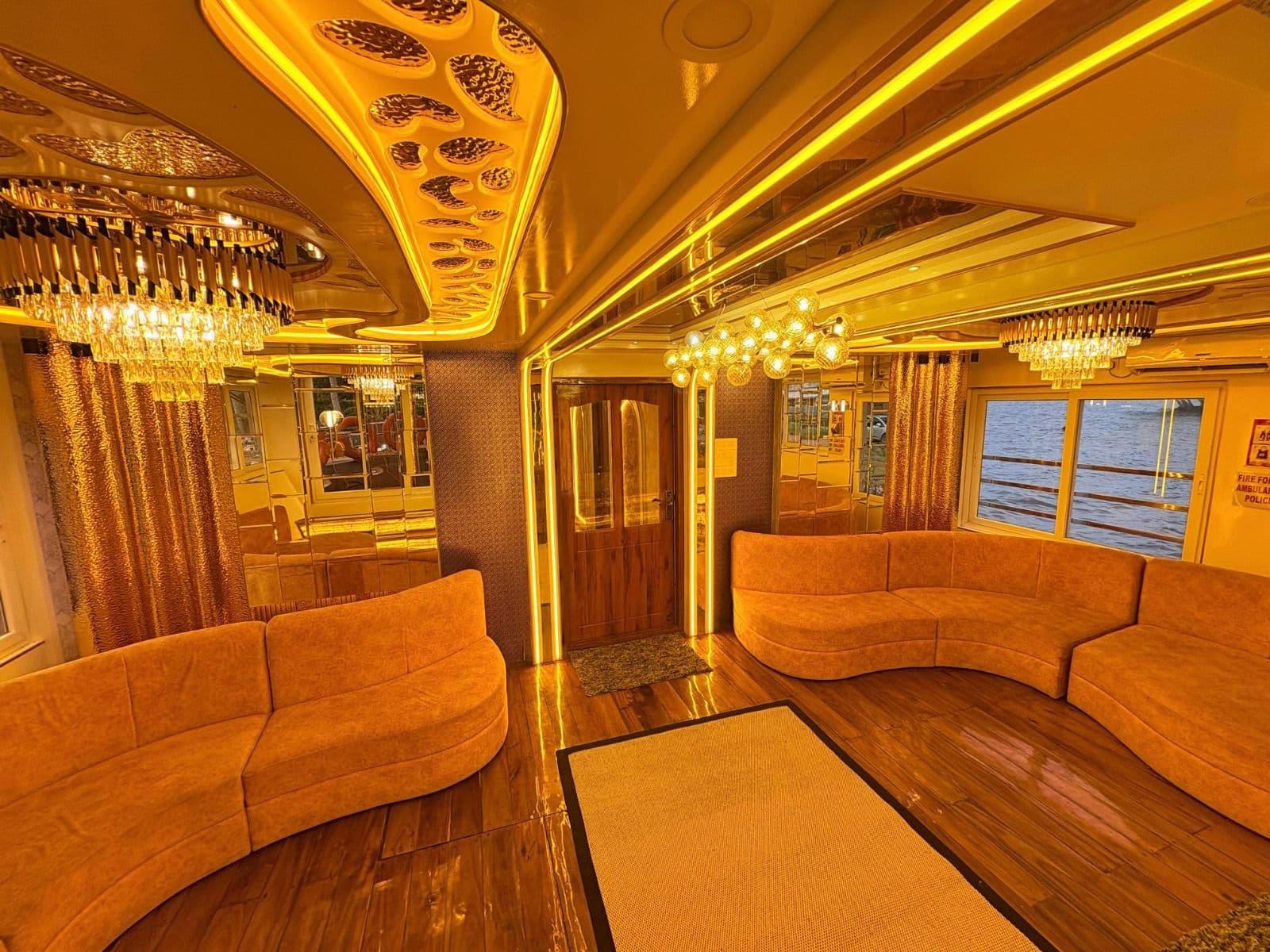 Alleppey sharing houseboat backwaters Kerala