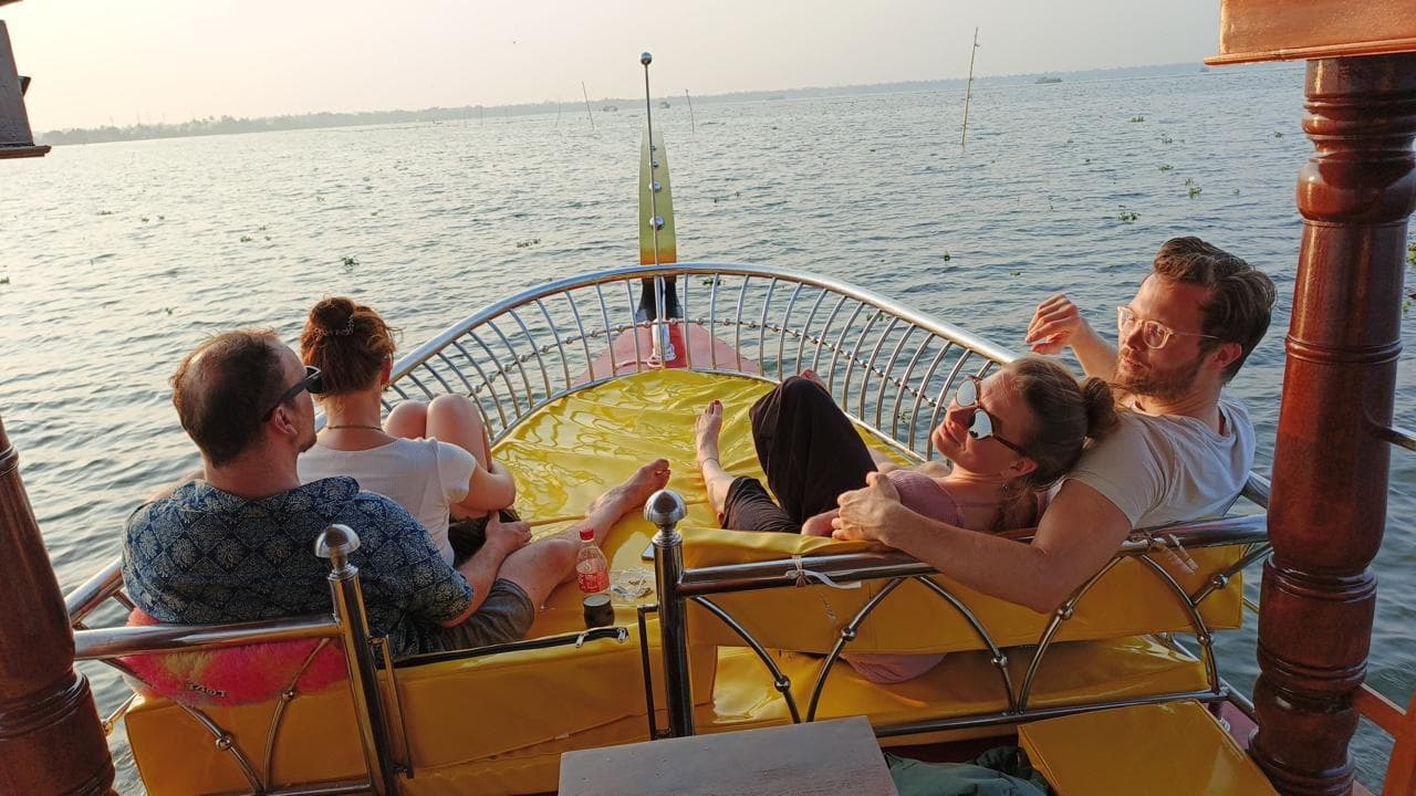 4 Hour Shikara Ride