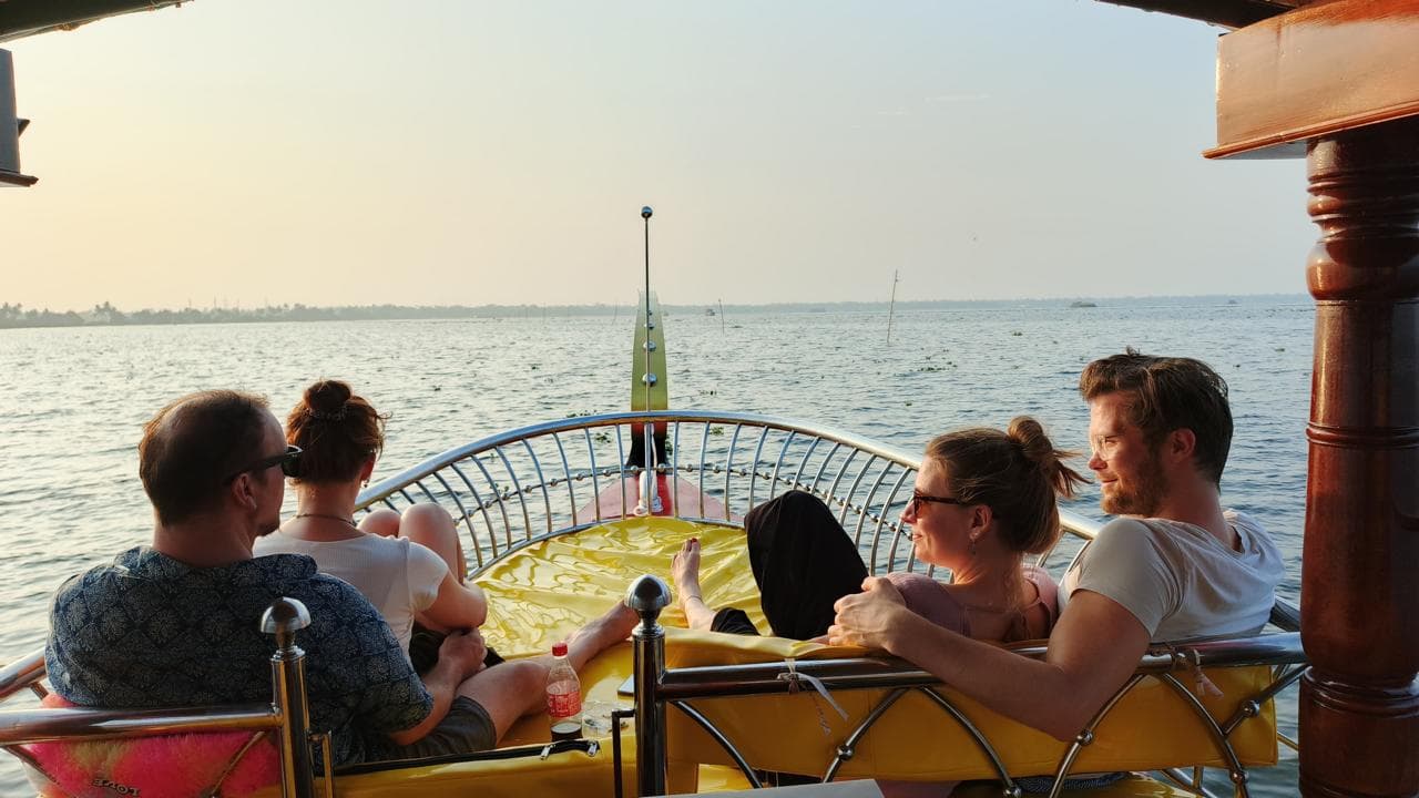 3 Hour Shikara Ride — photo 1